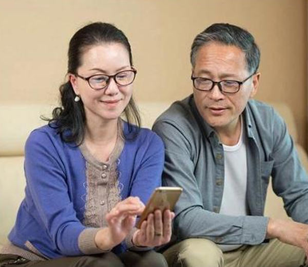 老年人如何戴老花鏡？注意四大錯(cuò)誤