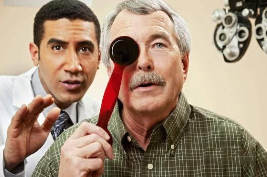 如何購(gòu)買(mǎi)一副好的老花鏡？