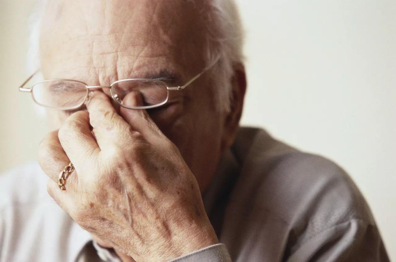 [父親節(jié)]行動(dòng)起來，給老爸換一副舒適的眼鏡