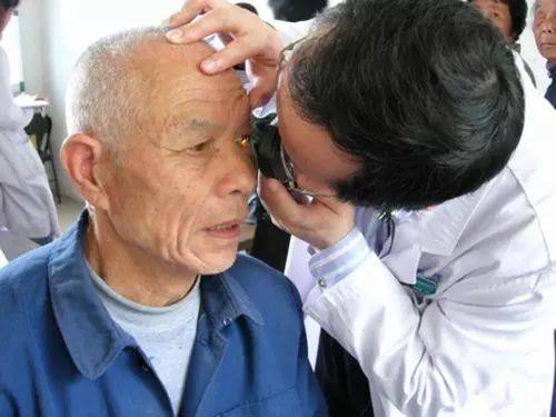 佩戴老花鏡需要注意什么？