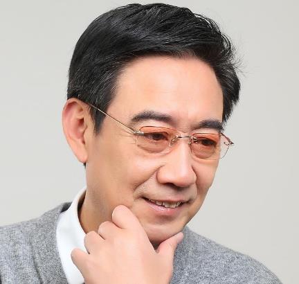 請問漸進老花鏡哪個品牌的最好? 請問漸進老花鏡哪個品牌的最好?